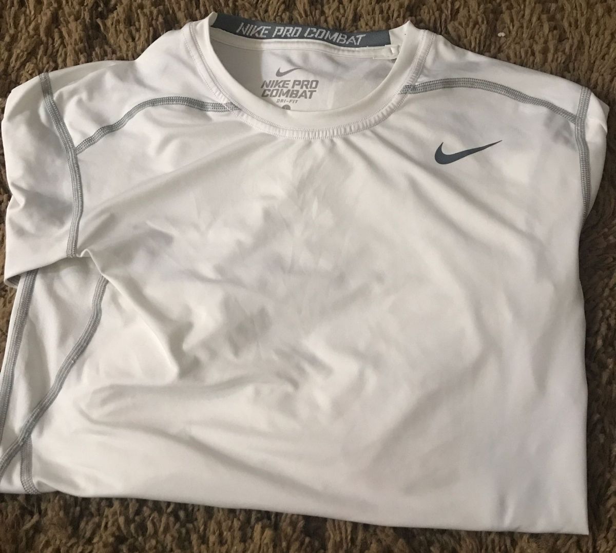 camisa segunda pele masculina nike