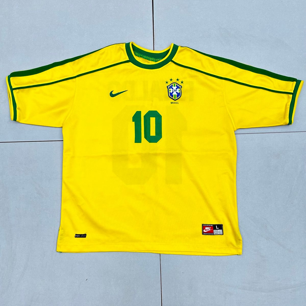 Camiseta Seleção Brasileira 98 Rivaldo | Nike Usado 107897418 | enjoei