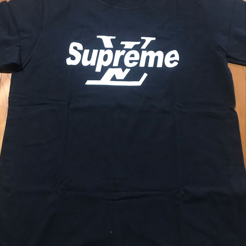 Camiseta Louis Vuitton, Lv Box logo