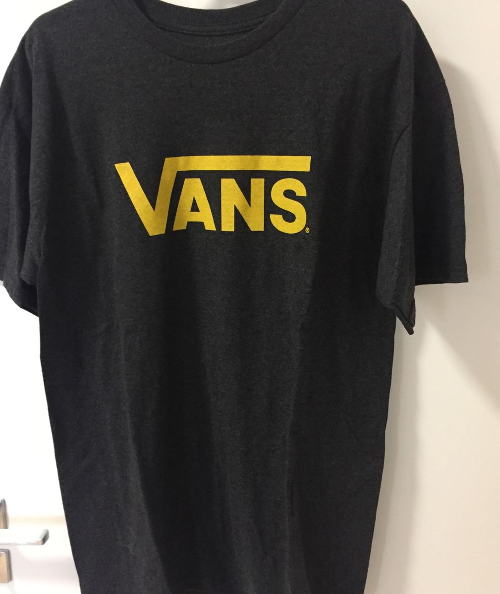 camiseta vans basica