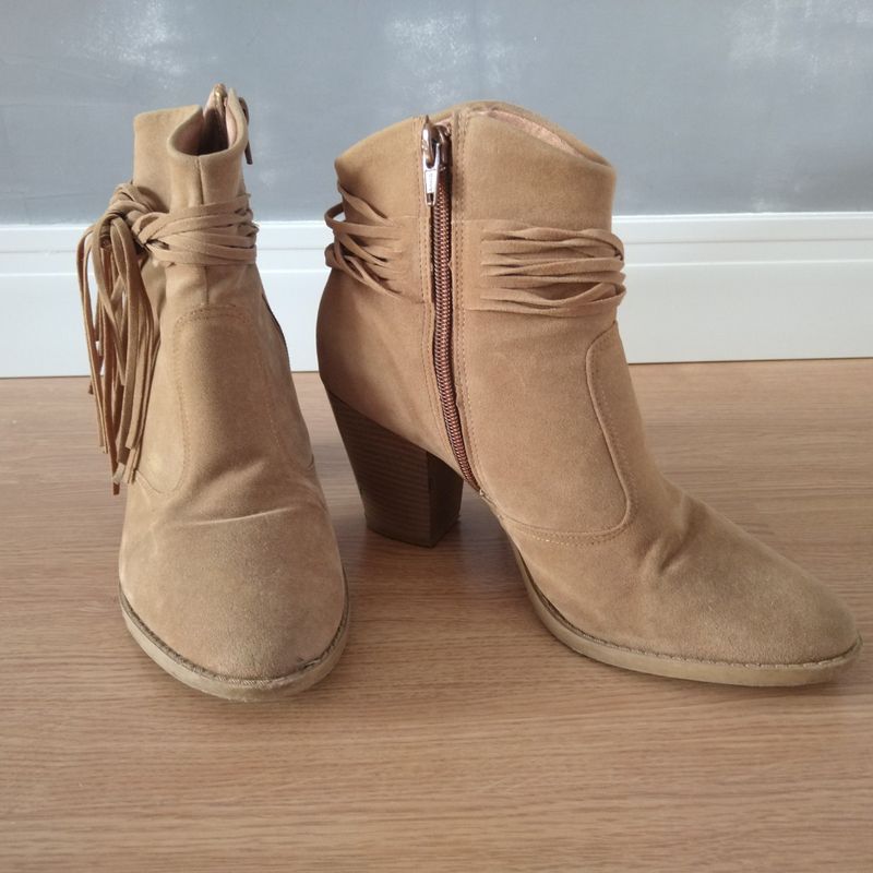 Botas santas hot sale e saltos