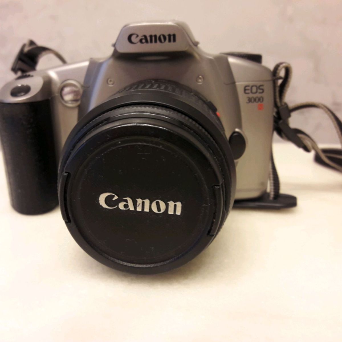Canon Eos 3000n Máquina Fotográfica Analógica Canon Usado 19082706