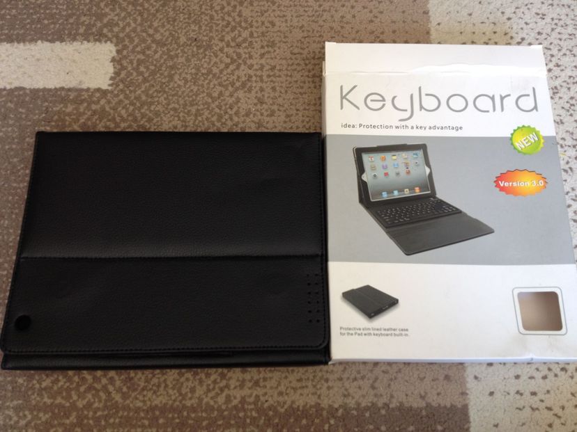 Capa com teclado para Ipad2 com bluetooth - ipads keyboard