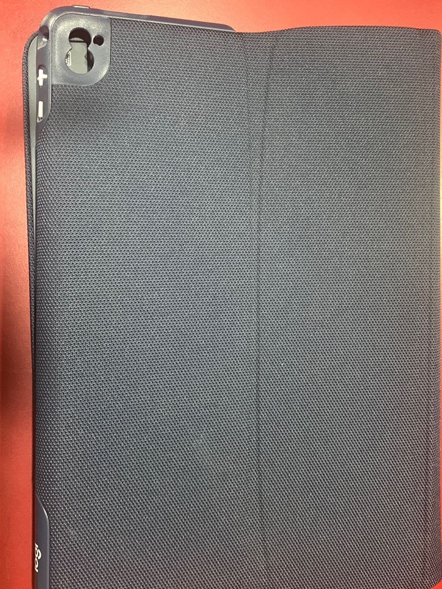 Capa Teclado Logi | Tablet Ipad Apple Usado 76370042 | enjoei