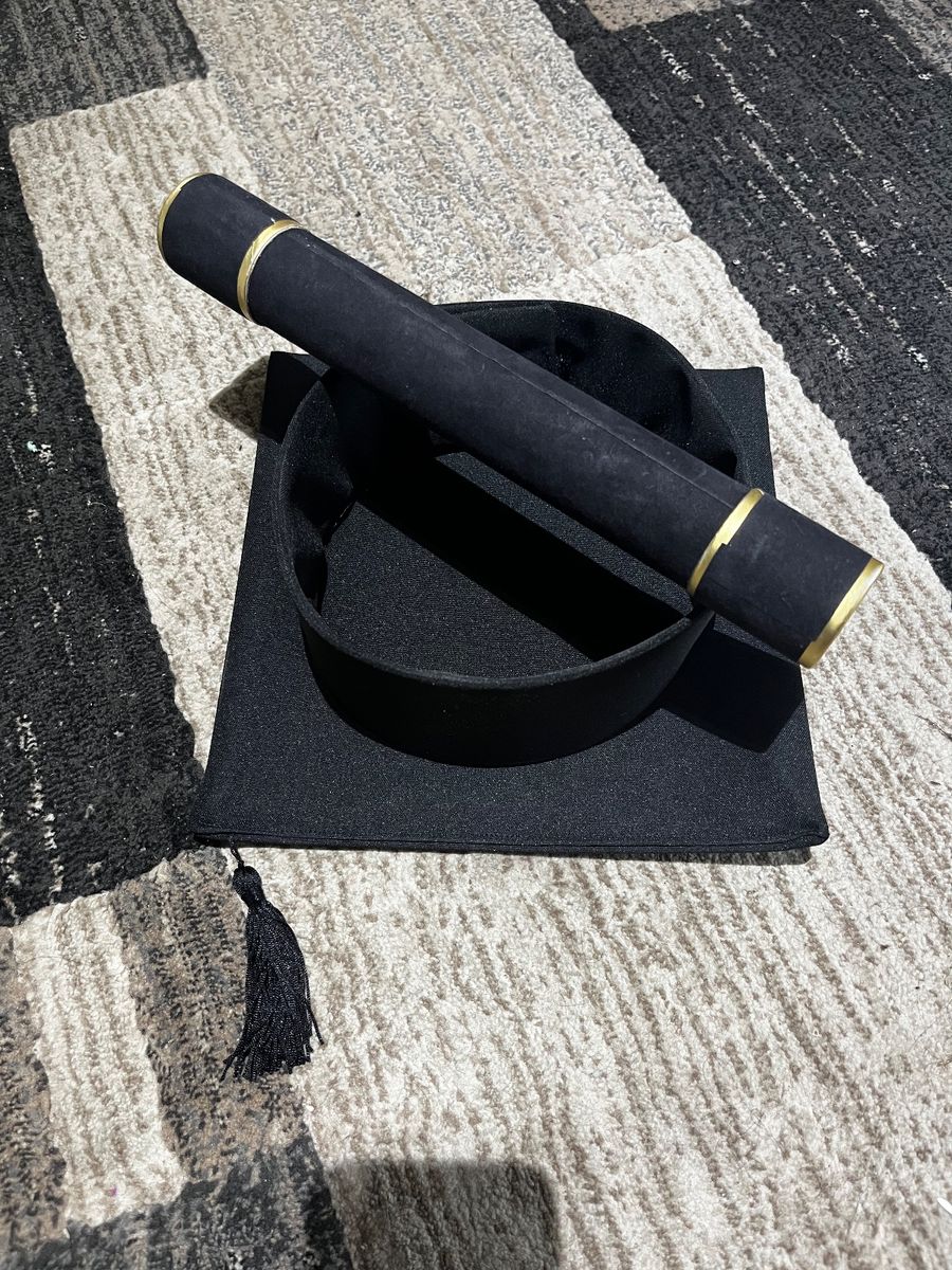 Capelo e Canudo de Formatura Preto Adulto | Chapéu Feminino Usado ...