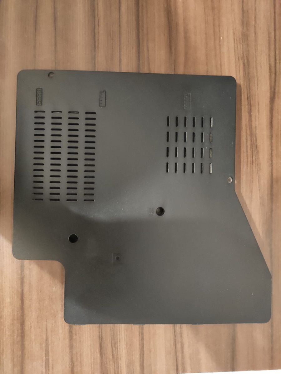 Carcaça Tampa da Memória Ram Notebook Cce Win T23l | Item Info & Eletro ...