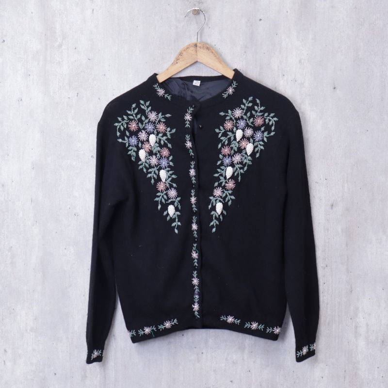 Cardigan Preto Floral Canutilhos Perolas Casaco Feminino Usado