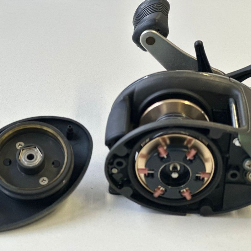 Carretilha Shimano Curado Bantam Japan Cu201 Bsf Esquerda | Item p