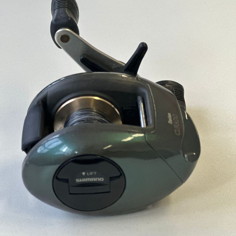 Carretilha Shimano Curado Bantam Japan Cu201 Bsf Esquerda | Item p/ Esporte  e Outdoor Shimano Usado 91194172 | enjoei