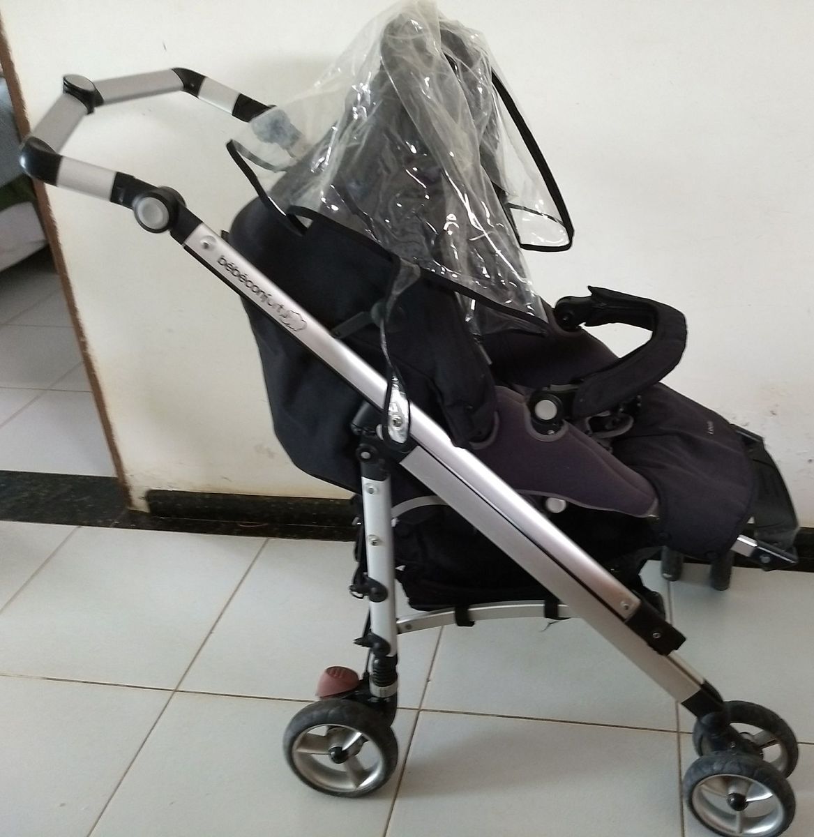 Carrinho Bebe Confort Loola Up Estrutura Em Aluminio Com Capa De Chuva Semi Novo Carrinho De Bebe Bebe Confort Usado Enjoei