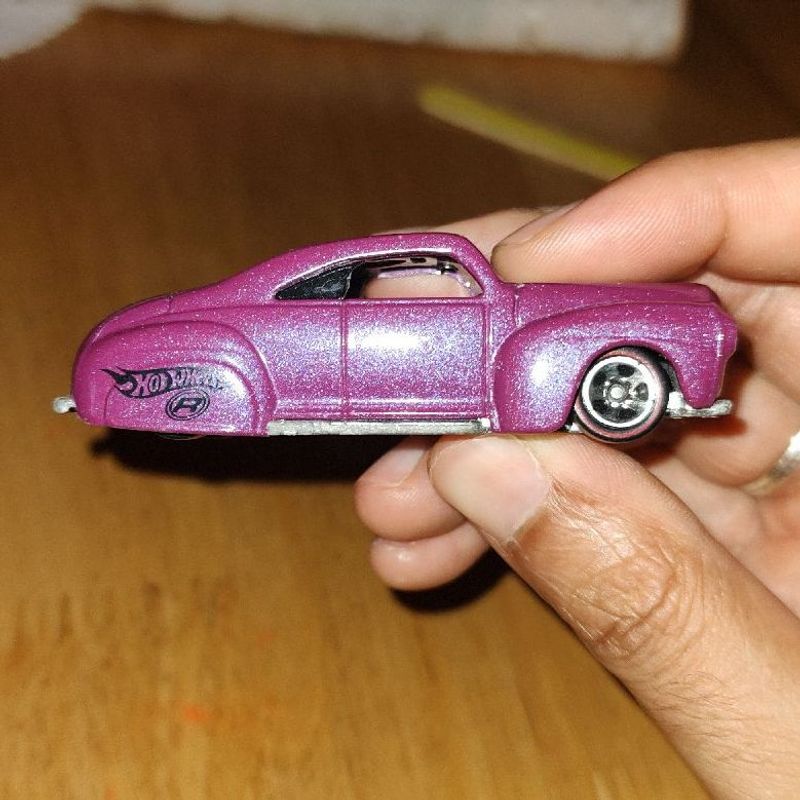 Carrinho Hot Wheels Tem O Carrinho Hot Wheels Tail Dragger