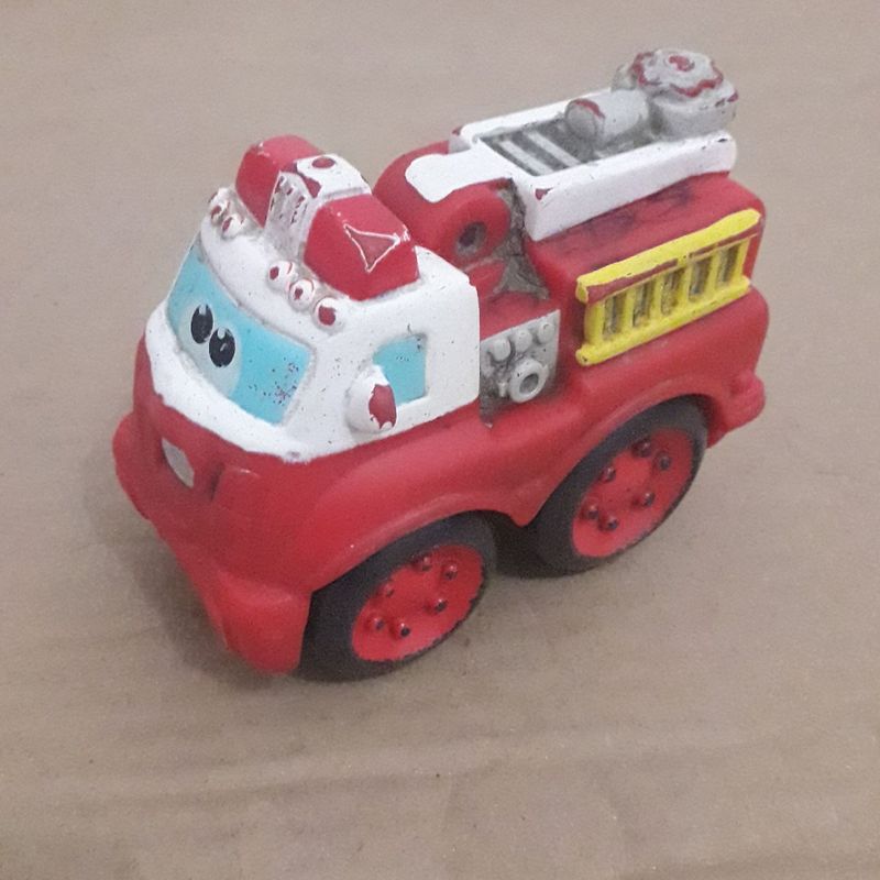 Carro de Brinquedo Chuck Carros Tonka Brinquedo Hasbro Usado 35694386 enjoei