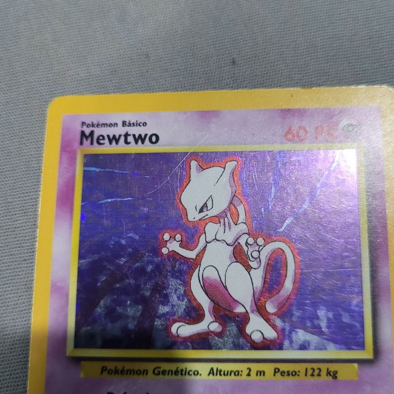 Carta Pokémon Mewtwo rara holográfica