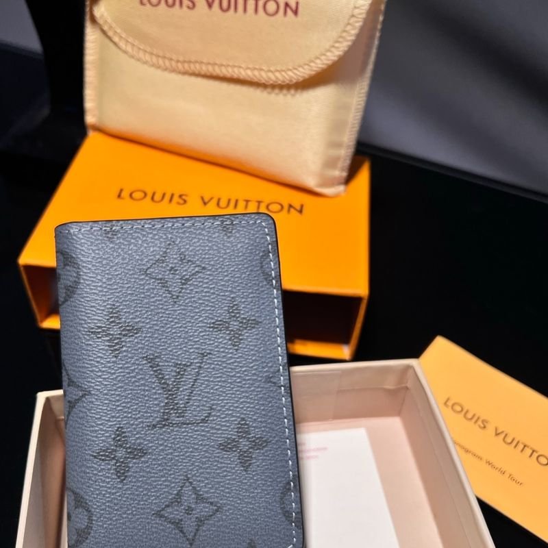 Carteira Masculina Louis Vuitton Couro Tradicional Marrom, Carteira  Masculina Louis Vuitton Nunca Usado 46211288