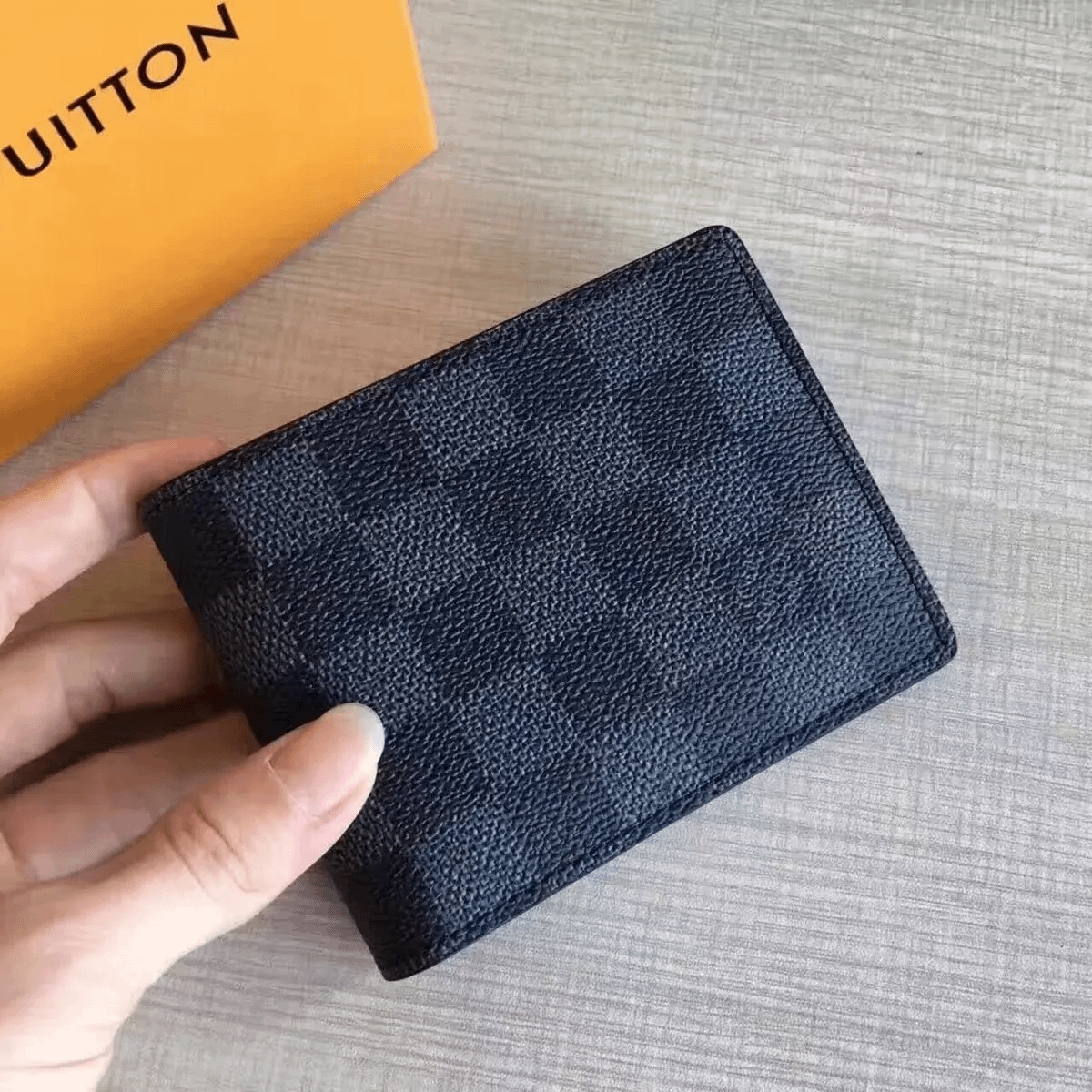 Carteira Louis Vuitton masculina, porta cartões CNH documentos em Geral. -  Escorrega o Preço