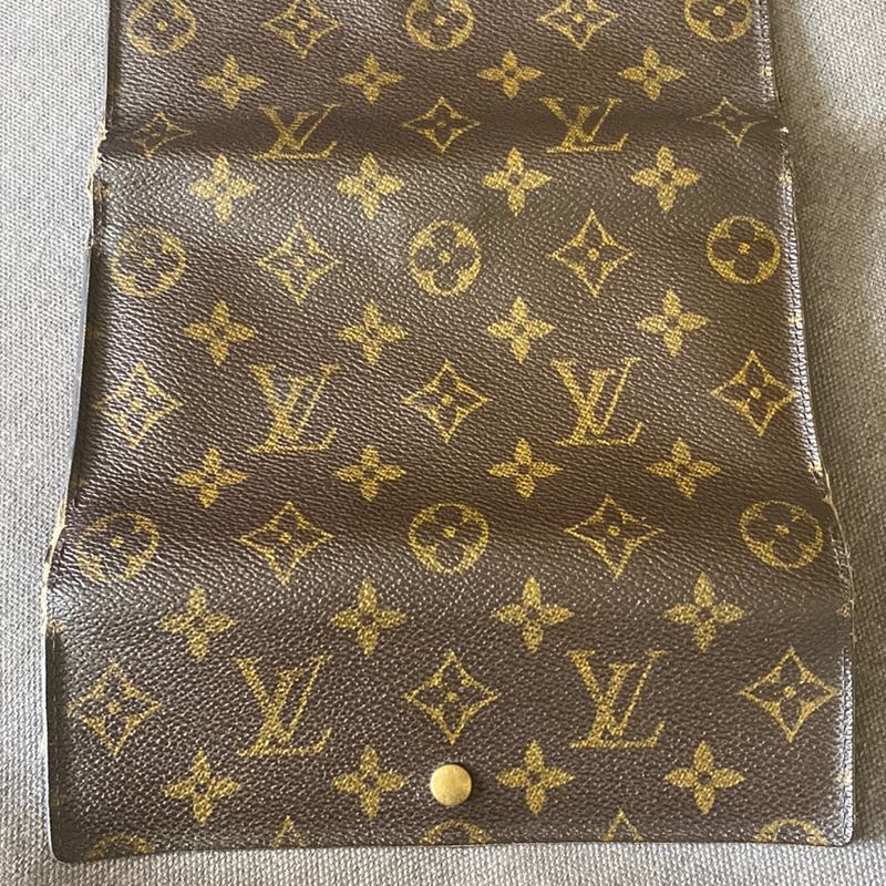 LOUIS VUITTON - Clássica e antiga carteira Louis Vuitto