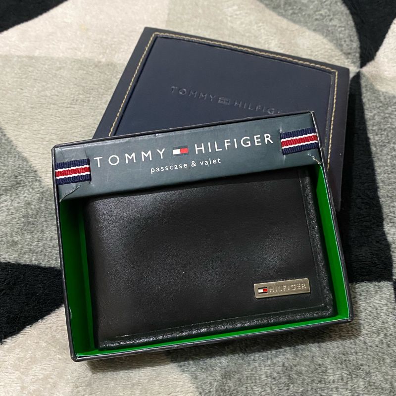 Carteira Tommy Hilfiger Couro  Carteira Masculina Tommy Hilfiger