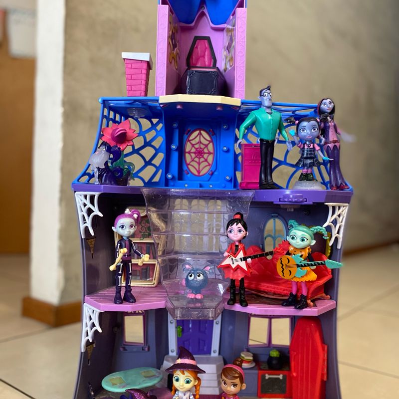 Vampirina sales doll house