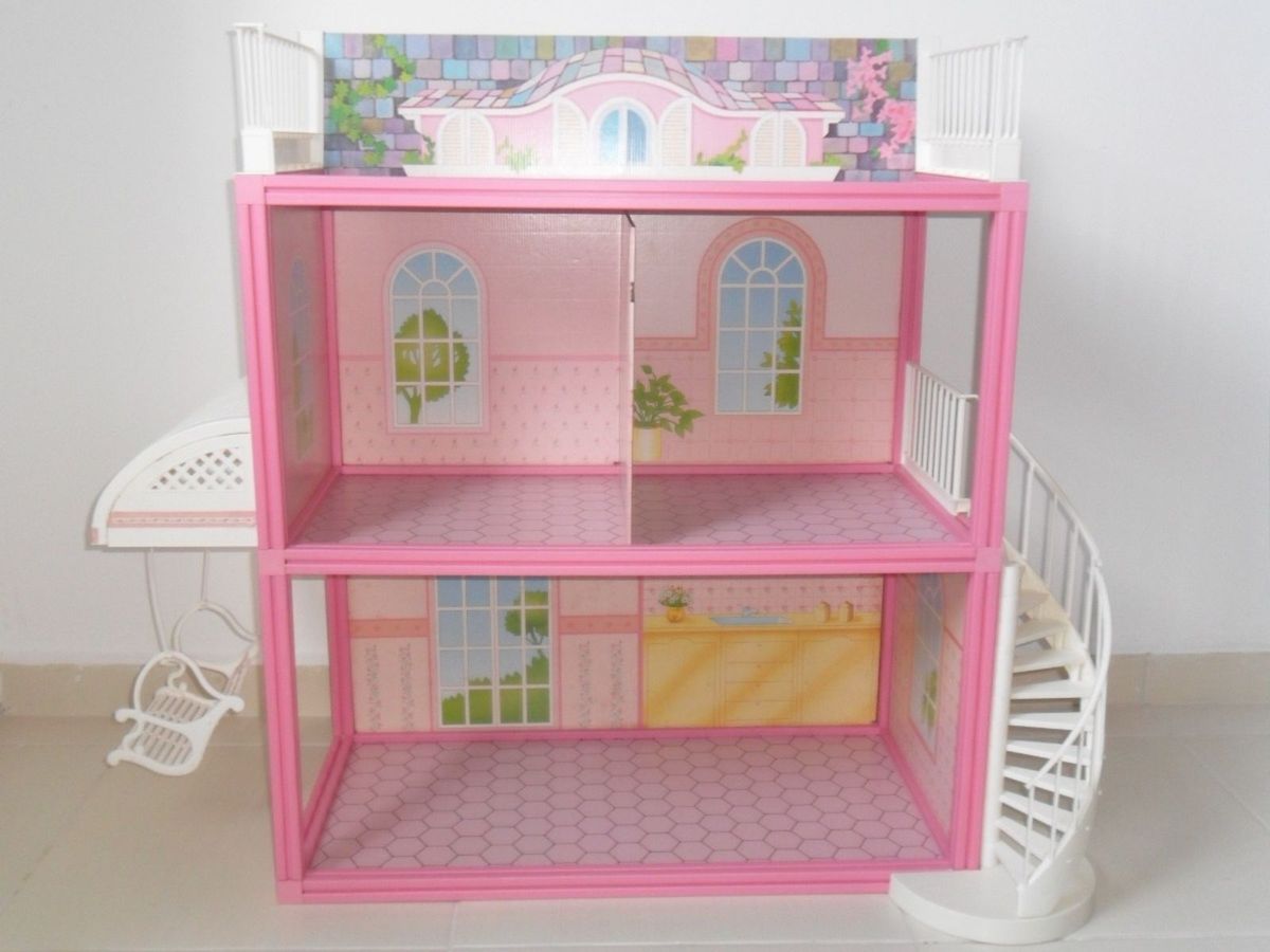 Casinha antiga da Barbie