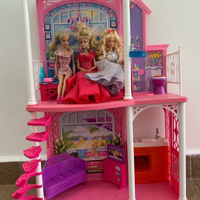 Casa da Barbie de 3 Andares com Garagem e Piscina Novo Mattel | Brinquedo  Mattel Nunca Usado 28713248 | enjoei