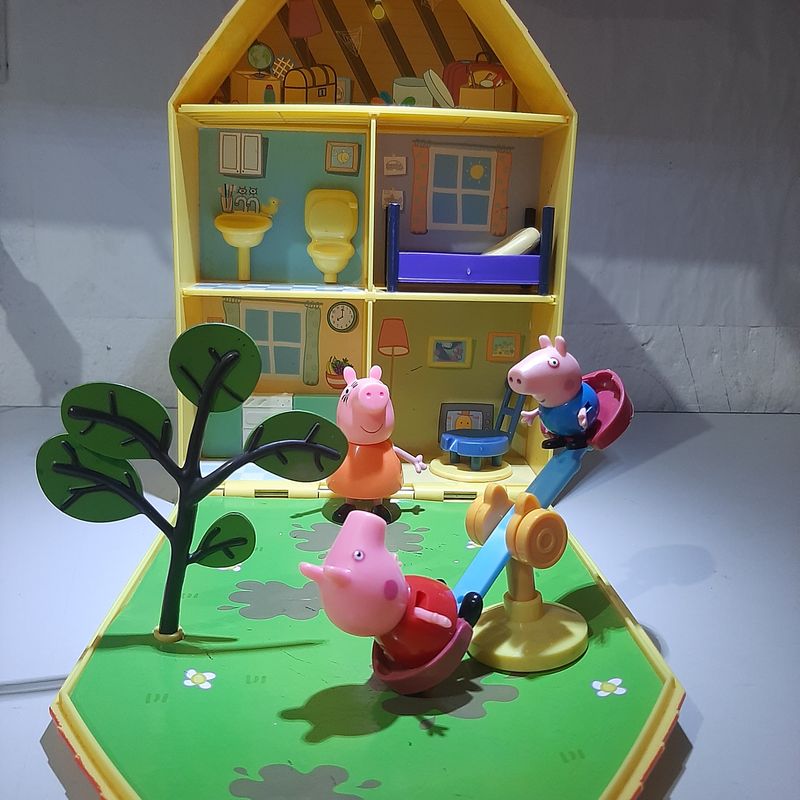 Casinha com Jardim da Peppa Pig | Brinquedo Dtc Usado 87393710 | enjoei