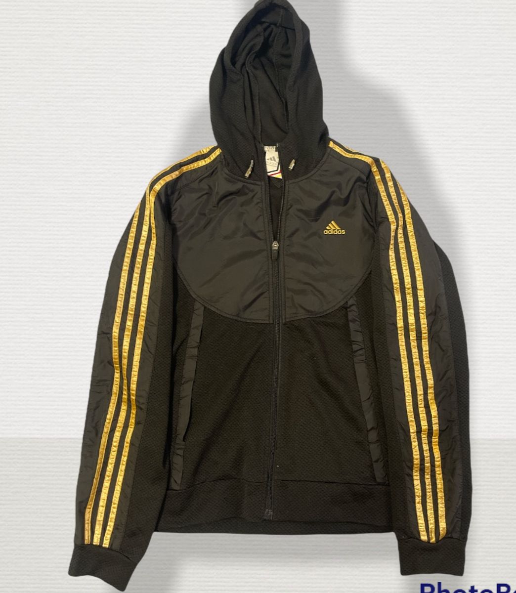 Casaco adidas preto cheap com dourado