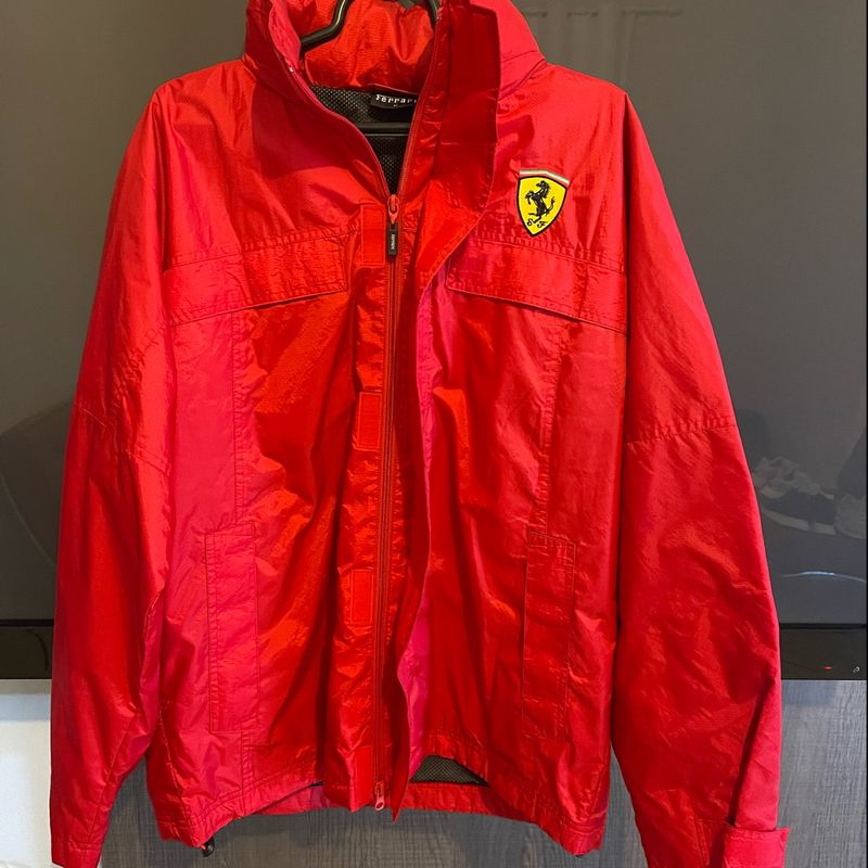 Casacos sales da ferrari