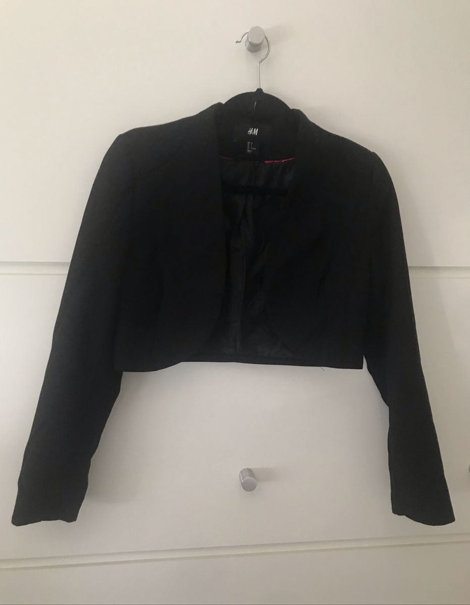 casaco preto feminino curto