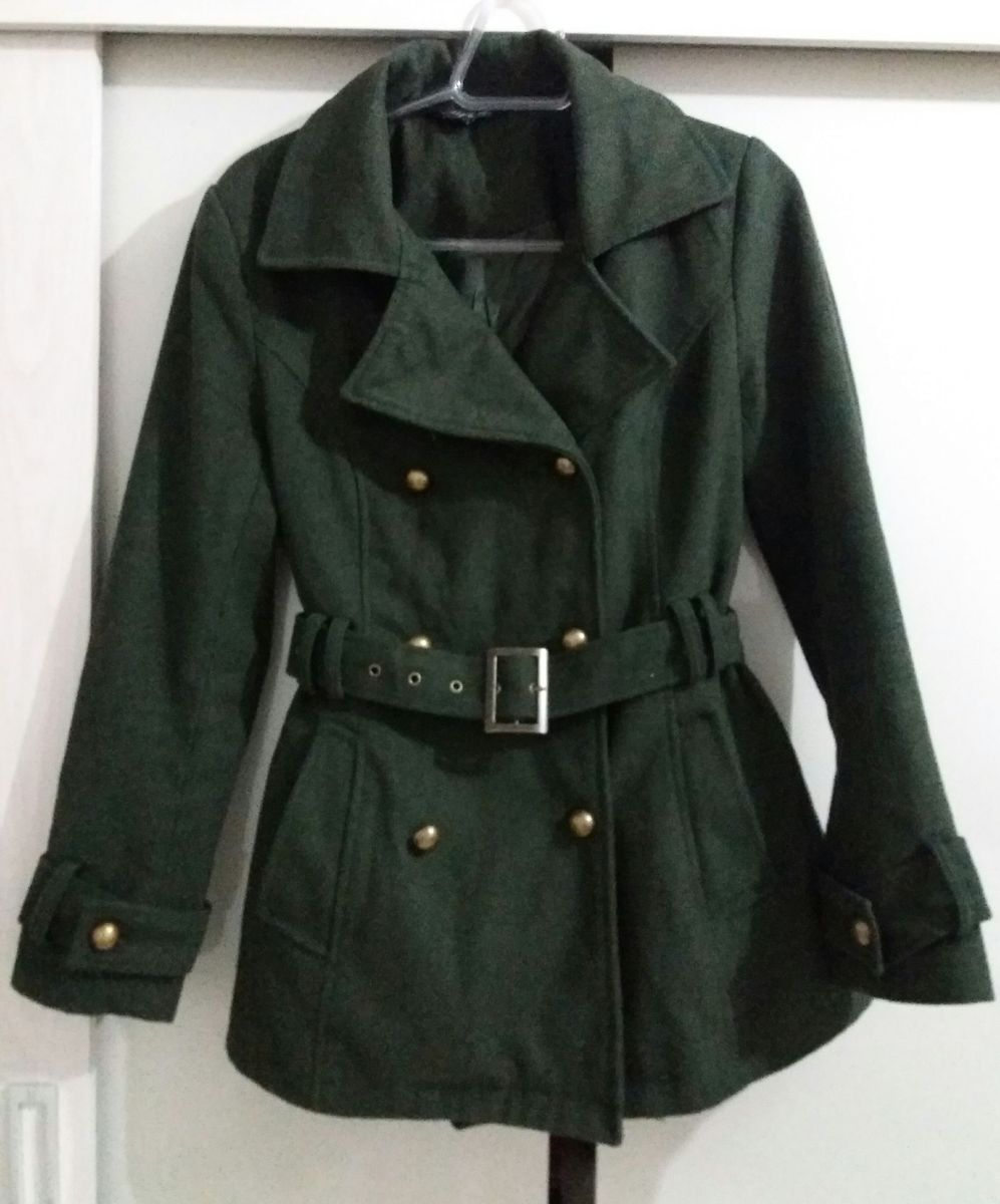 casaco de lã verde militar