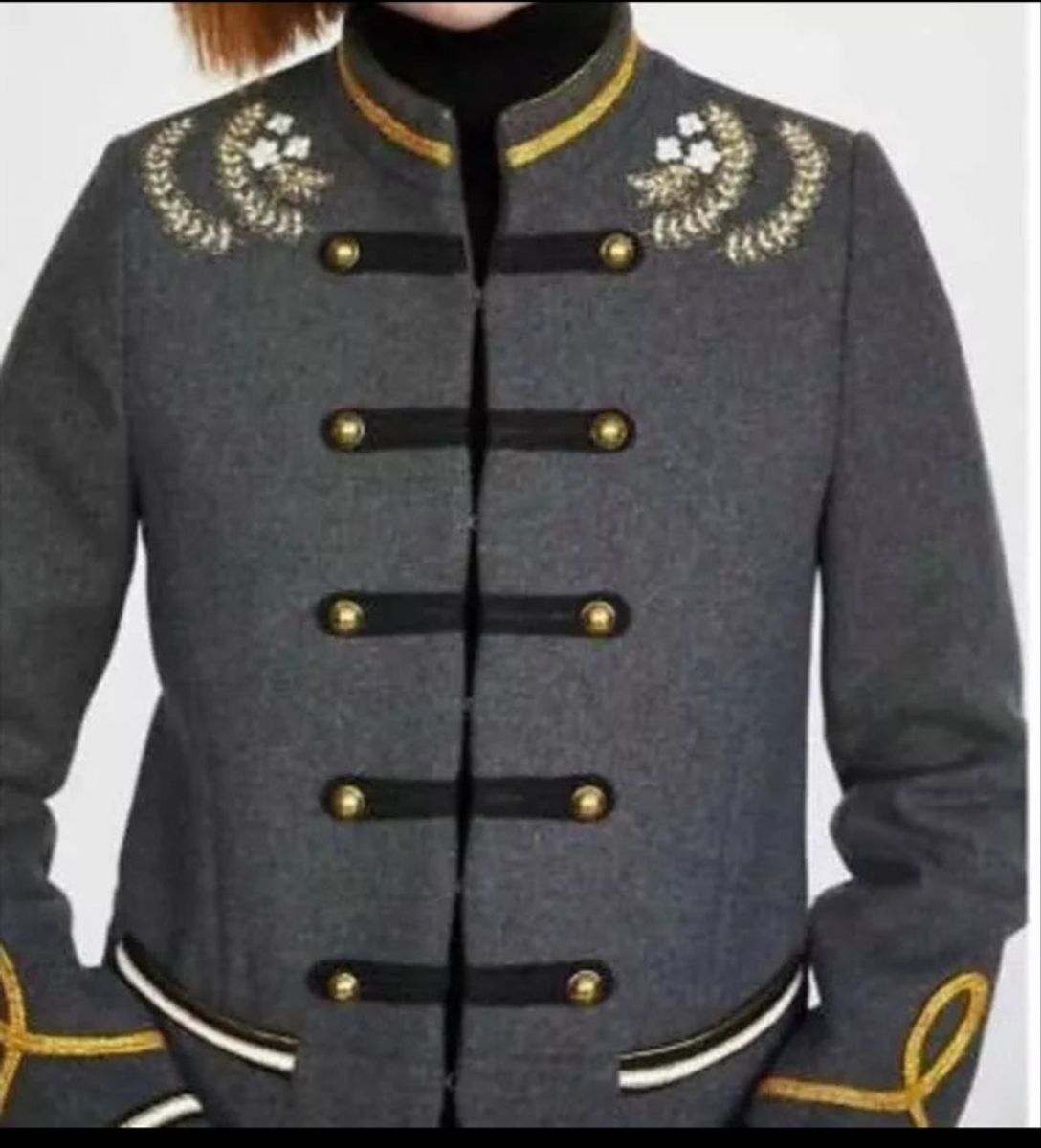 casaco estilo militar feminino