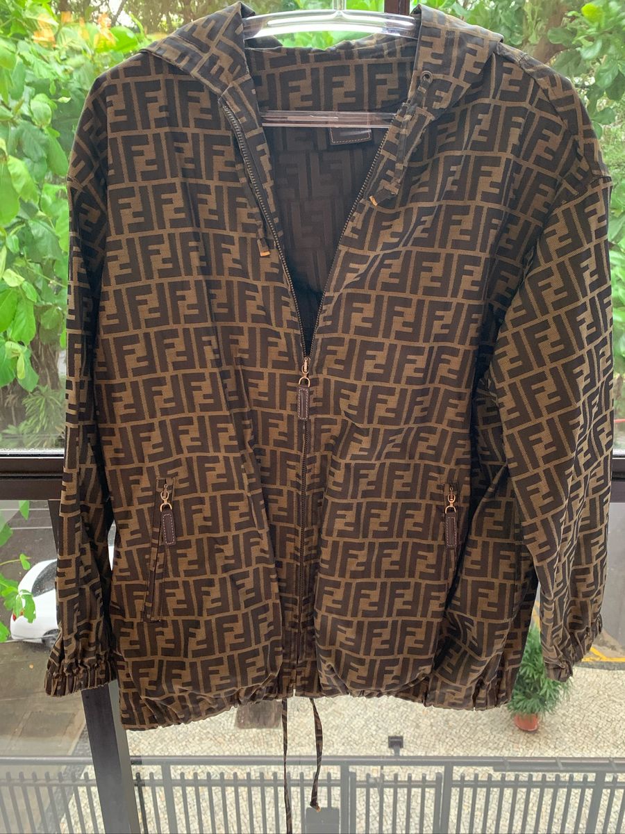 jaqueta fendi