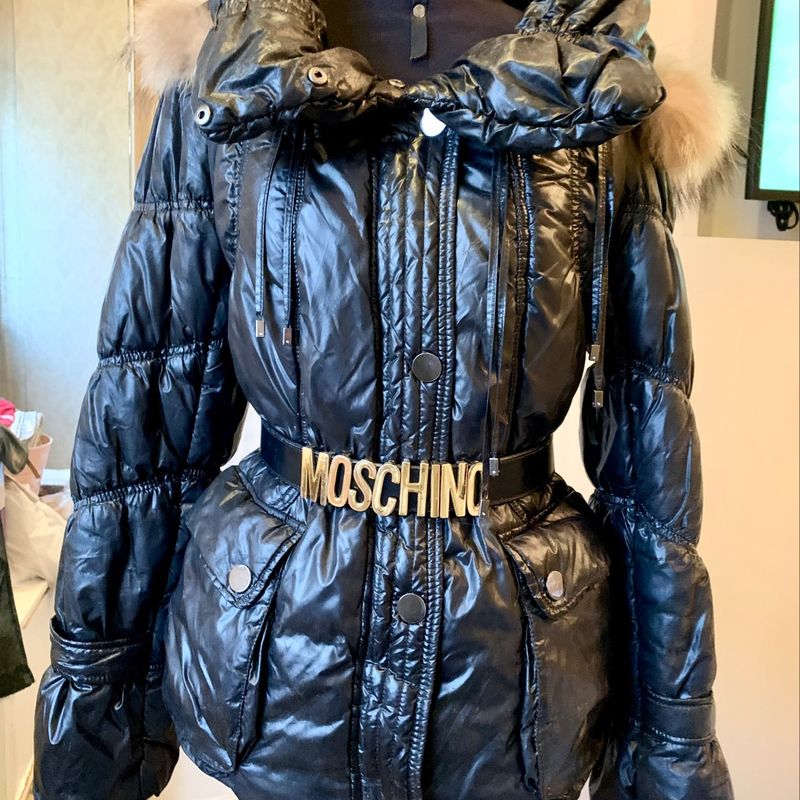 Casaco Jaqueta Puffer Preto com Capuz com Pele Removível Comprado em Roma,  Na Itália - Tamanho G, Casaco Feminino Omai Now Or Never Usado 88823053