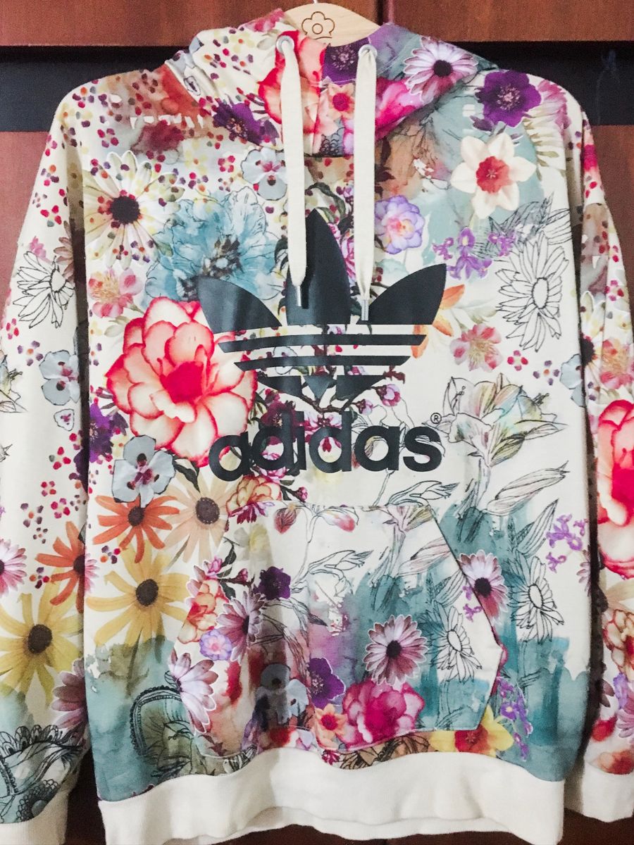 casaco holografico adidas