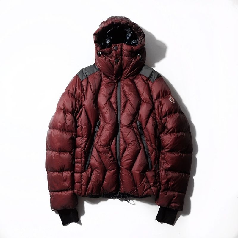 Casaco hot sale moncler usado