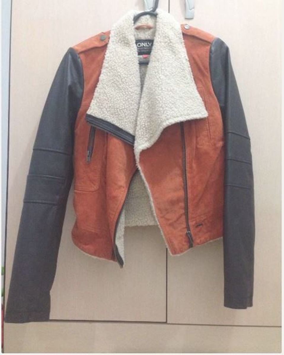 casaco suede com pelo feminino