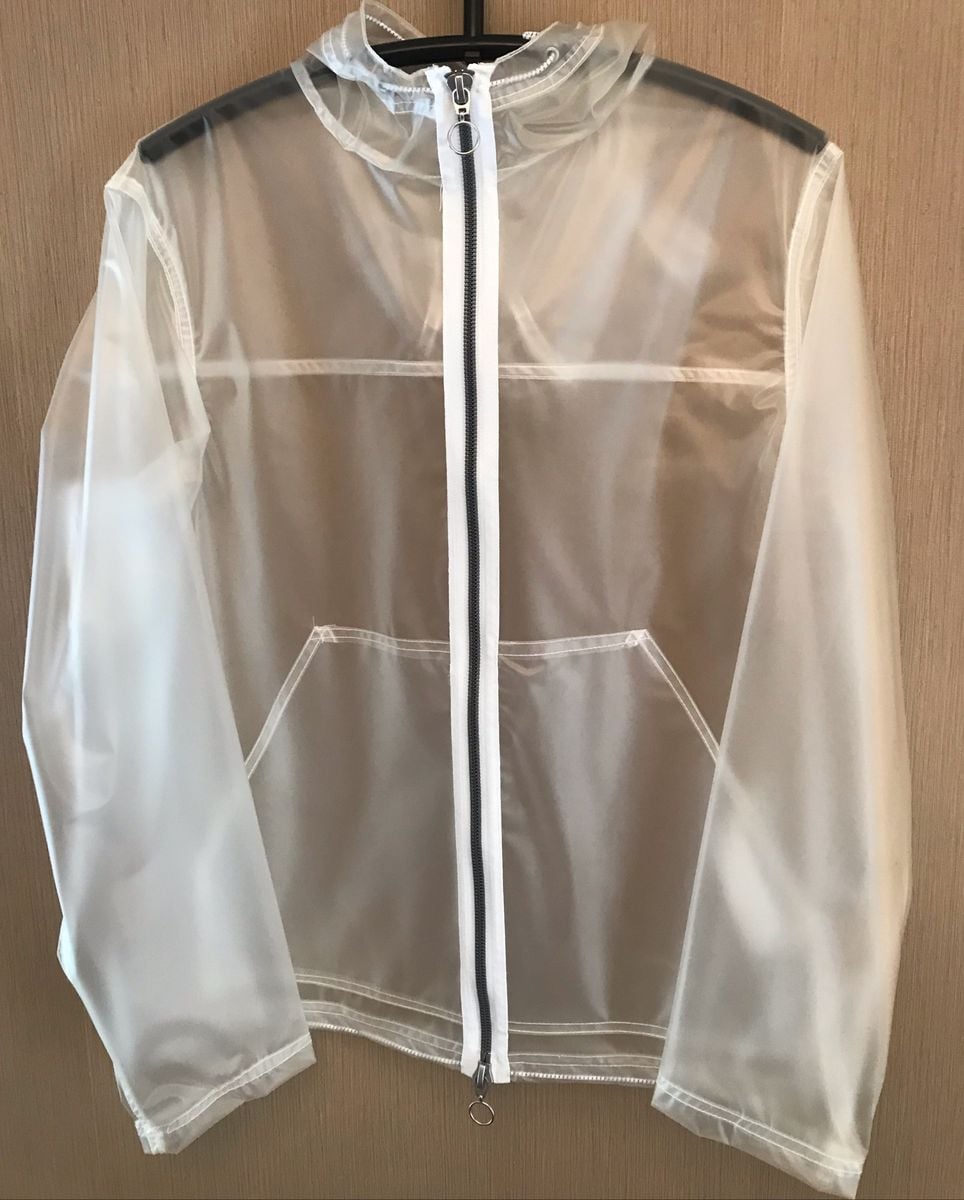 jaqueta transparente zara