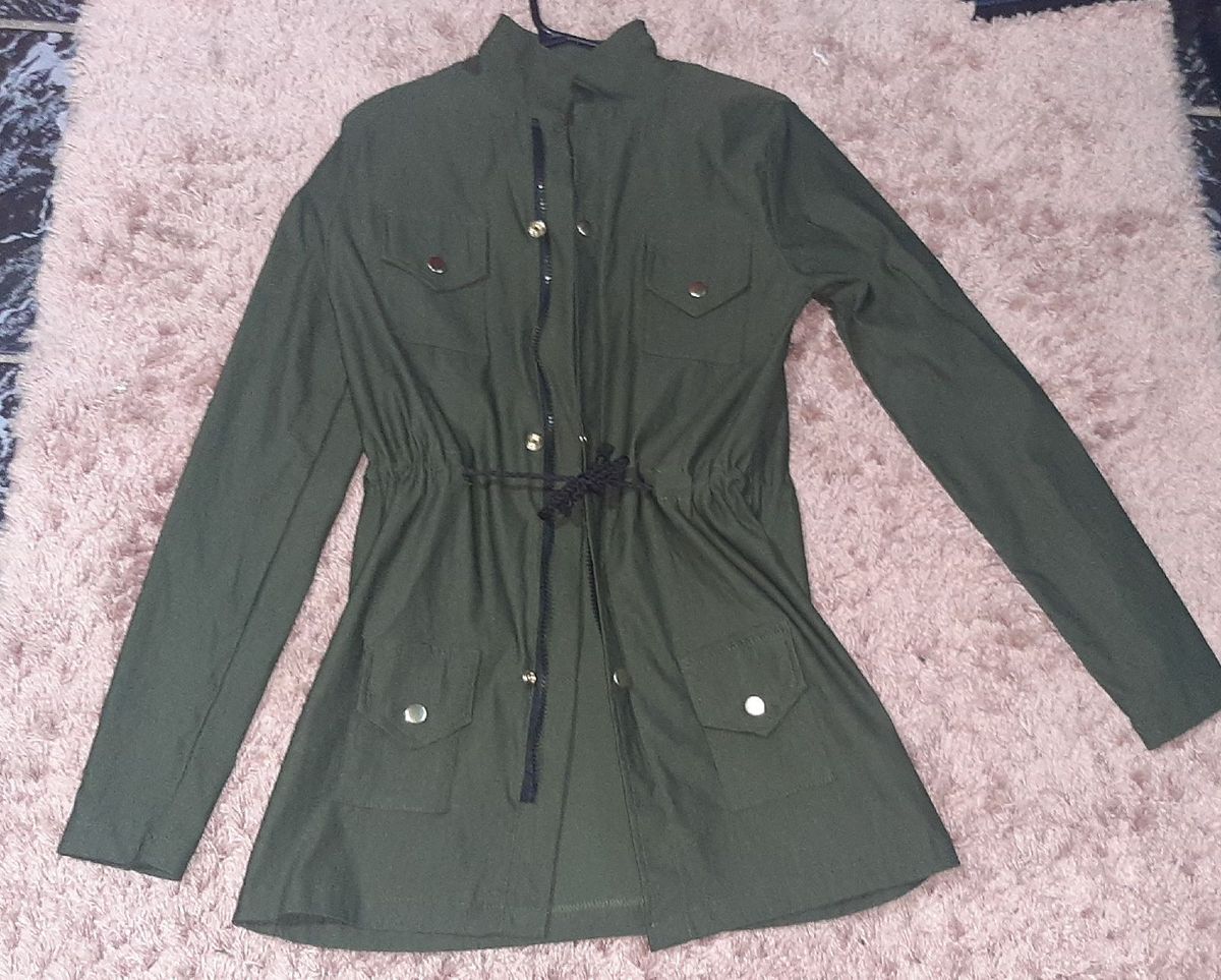 casaquinho verde militar