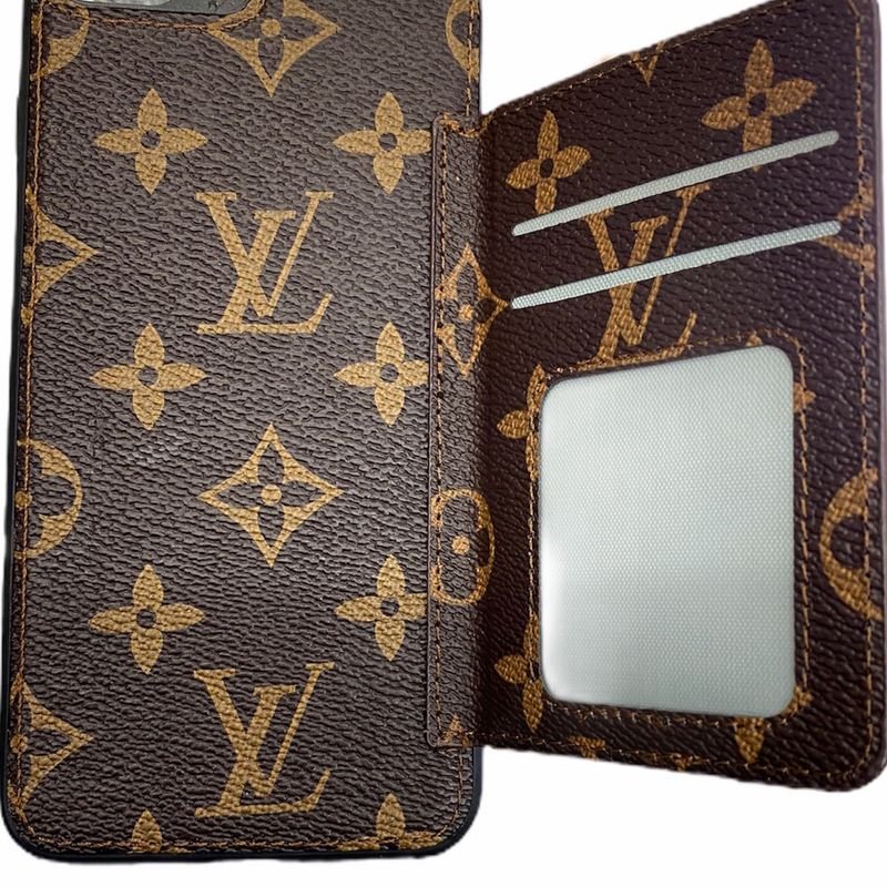 Case Capinha Porta Cartão e Documentos para Iphone 7/8 Plus | Iphone Case  Capinha Louis Vuitton Monogram Porta Cartão Nunca Usado 45471100 | enjoei