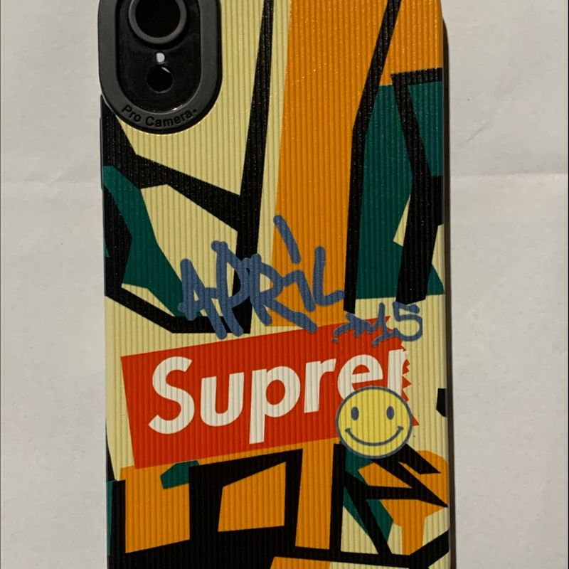 Supreme iphone outlet xr case