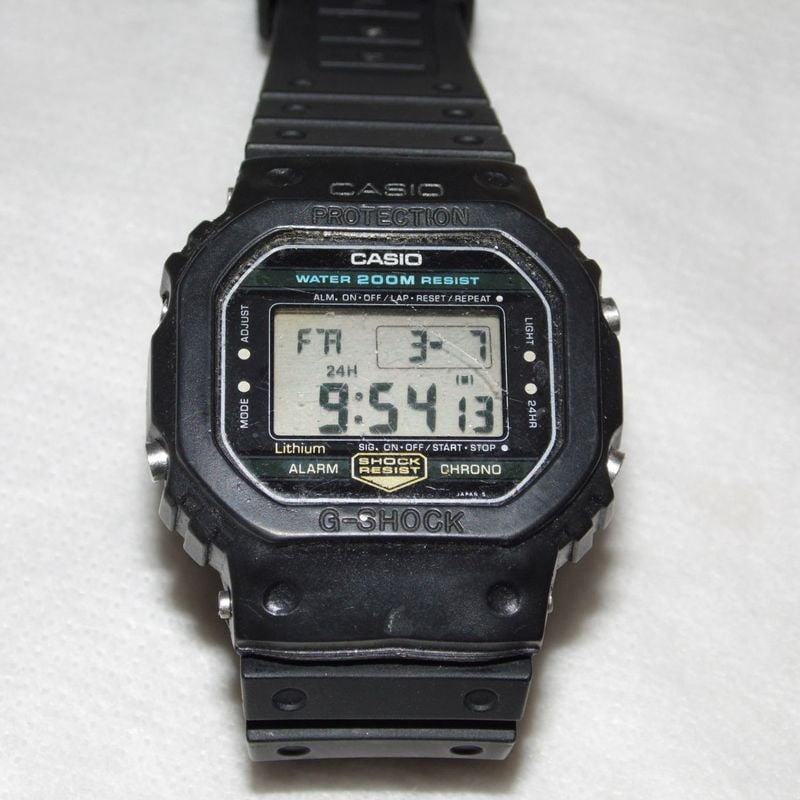 G shock hot sale dw 5200