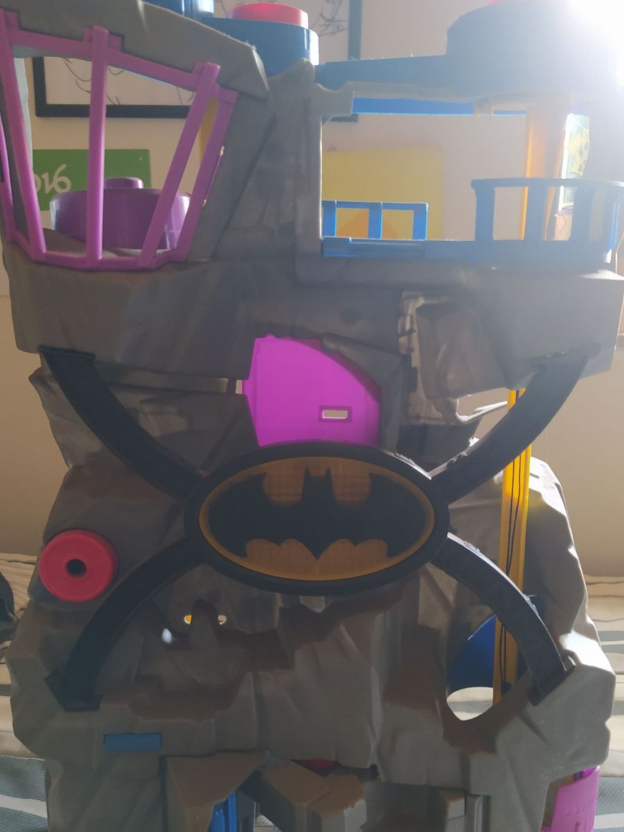 Castelo do Batman e Capacete do Star Wars | Brinquedo para Bebês Usado ...