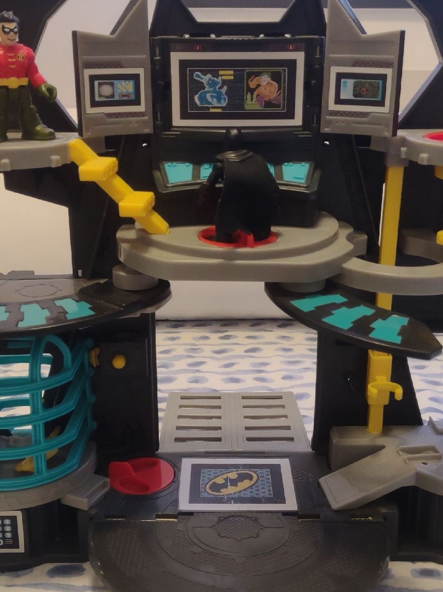 Castelo do Batman Muito Novo, Pouco Uso. | Brinquedo Imaginext Usado ...