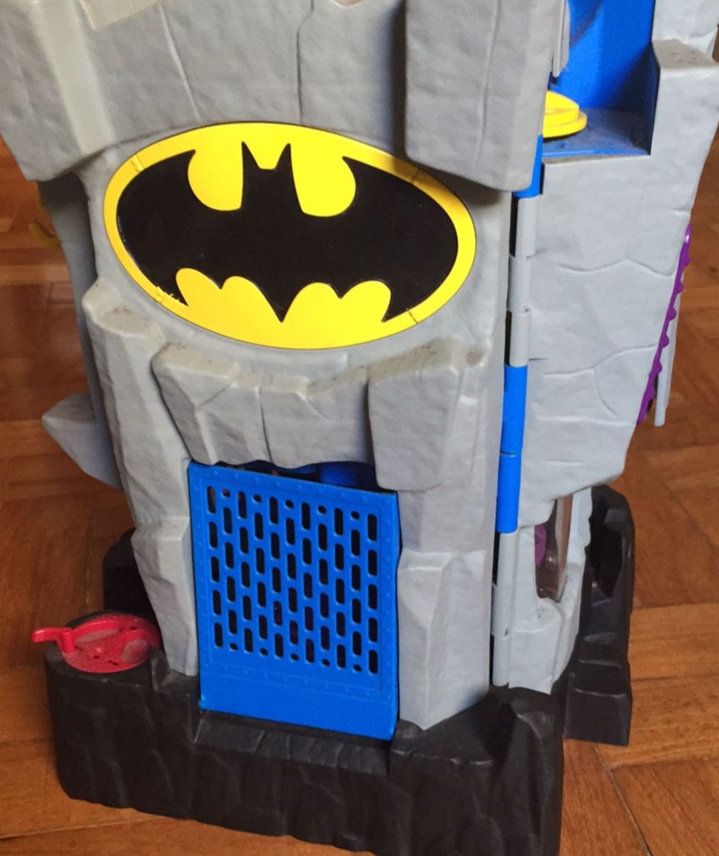 Castelo do Batman | Brinquedo Fisher Price Usado 15068954 | enjoei