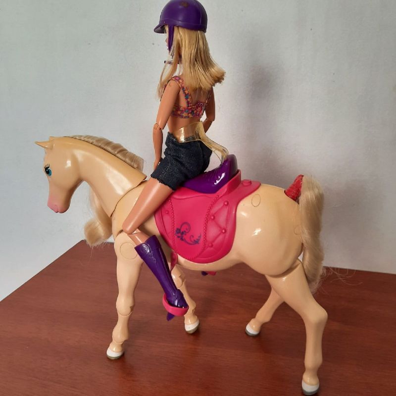 Cavalo Da Barbie Corrida