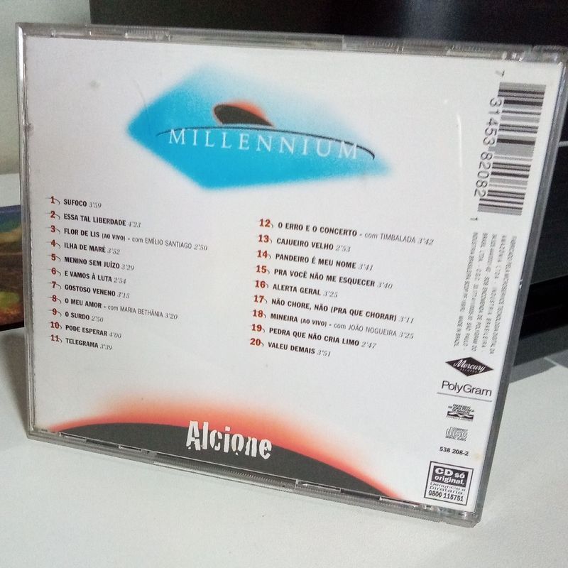 Cd com Musicas Antigas Dance Vol 1 | Item de Música Usado 82515983 | enjoei