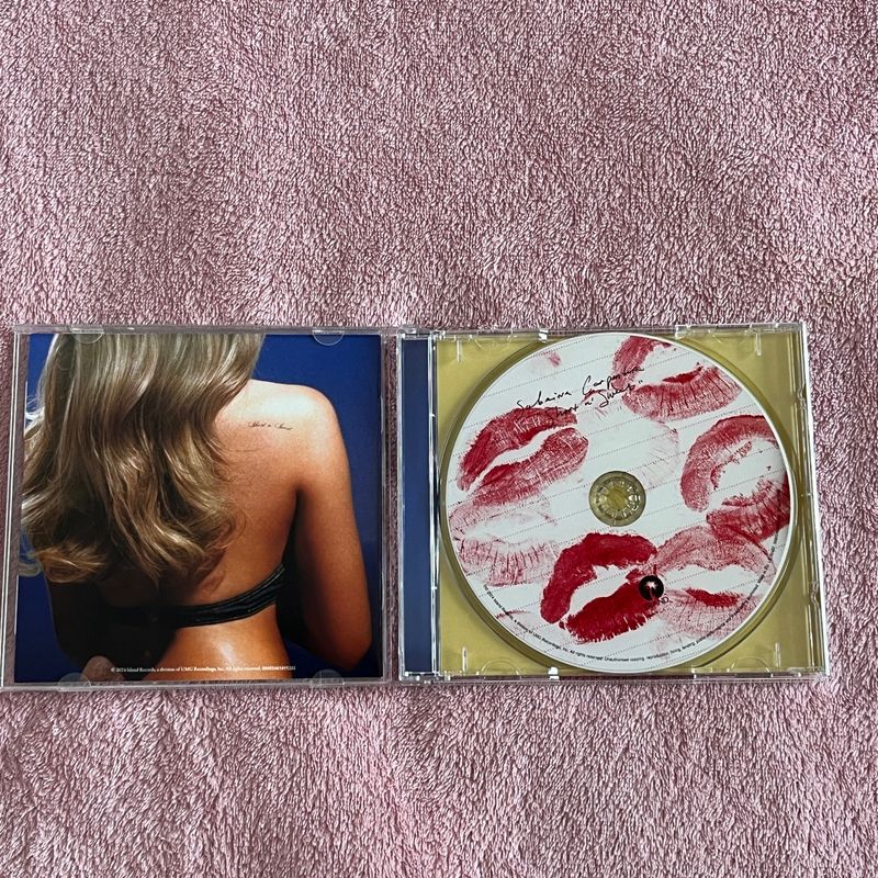 Cd Autografado (Beijo e Card) Sabrina Carpenter Short N Sweet