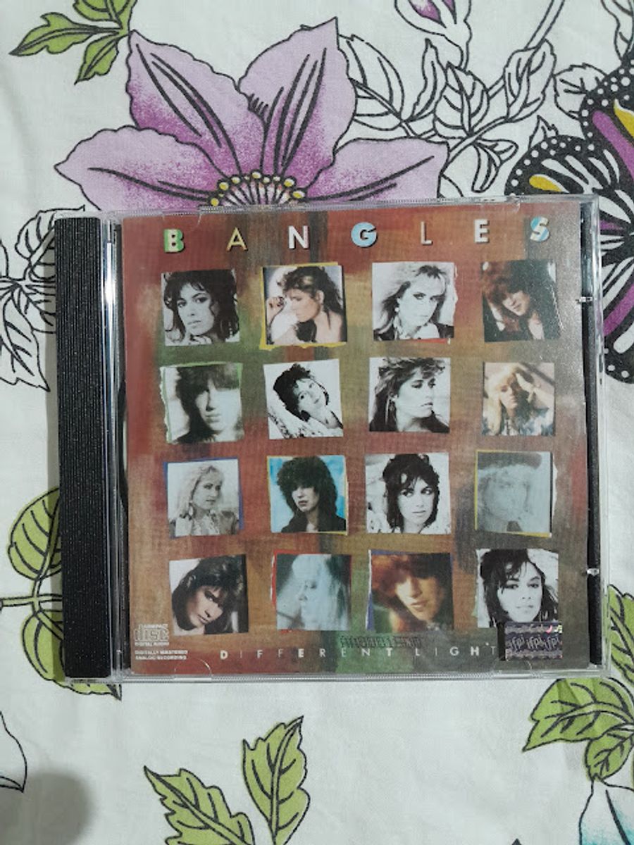 Cd Bangles * Different Light * Original | Item de Música Usado 96813841 ...