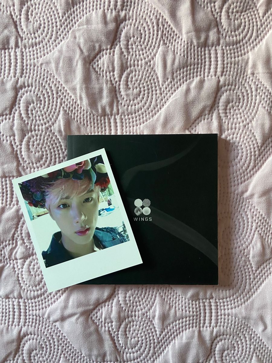 Cd Bts Wings Versão W Item de Música Bts Usado 87459080 enjoei