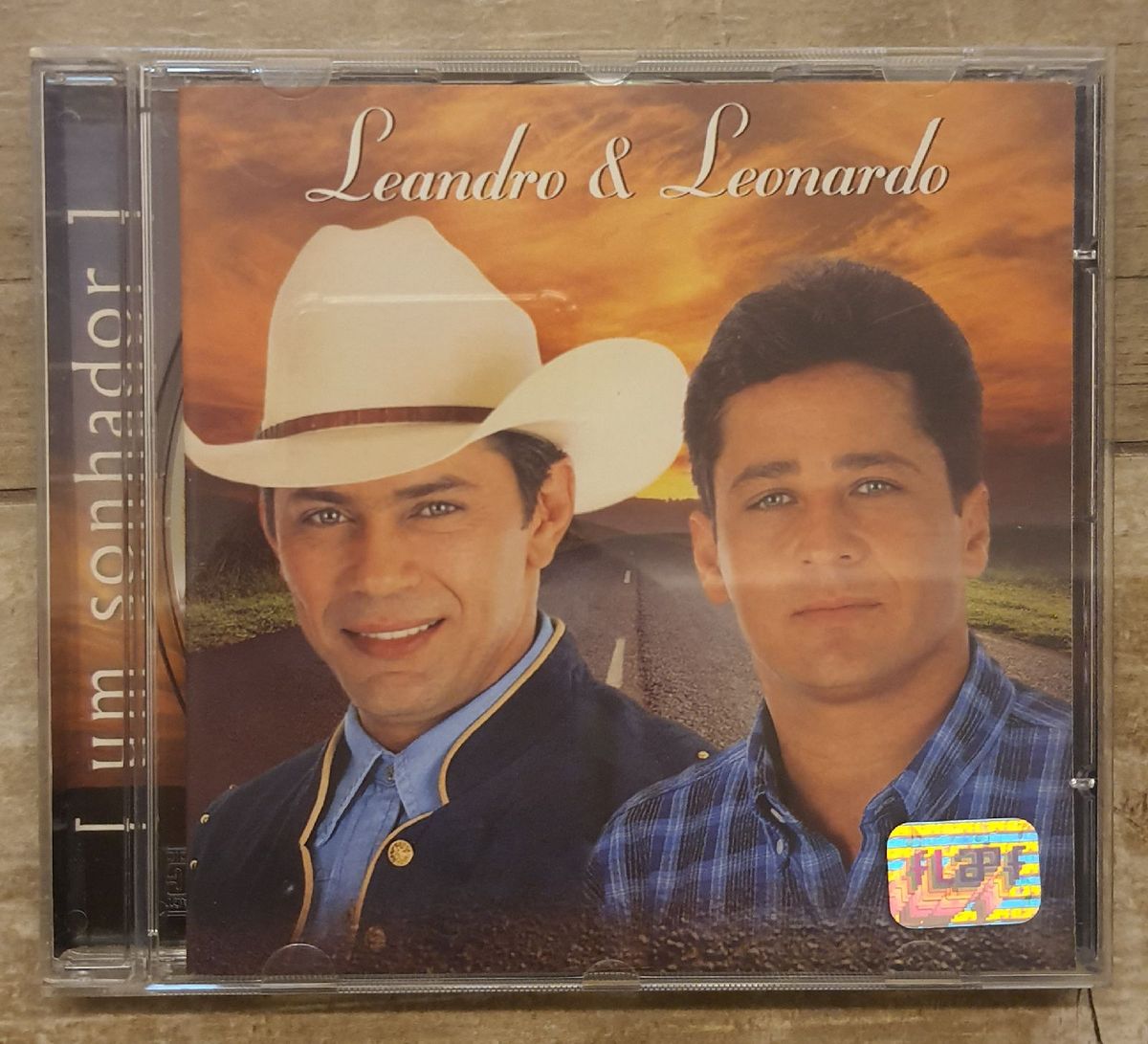 Leo & Leandro - Peão Apaixonado - CD Álbum - Compra música na