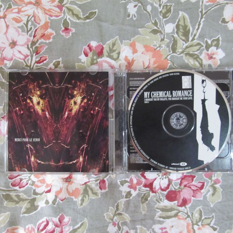 マイ・ケミカル・ロマンス I BROUGHT YOU CD Amazon.co.jp: I Brought You Bullets, You Brought Me Your Love